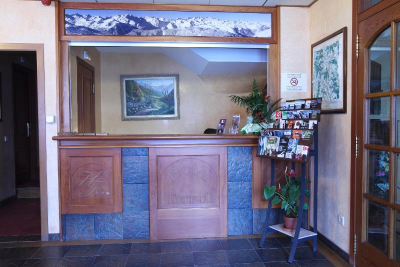 Hotel Turrull Vielha Bagian luar foto