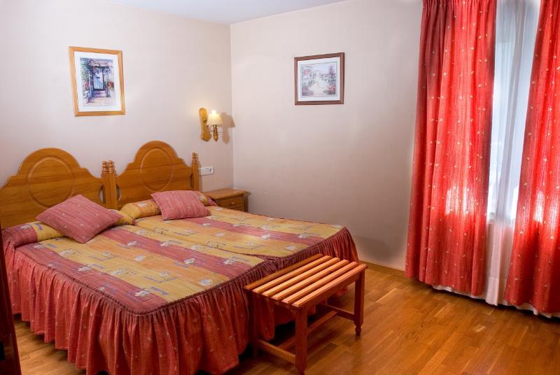 Hotel Turrull Vielha Bagian luar foto