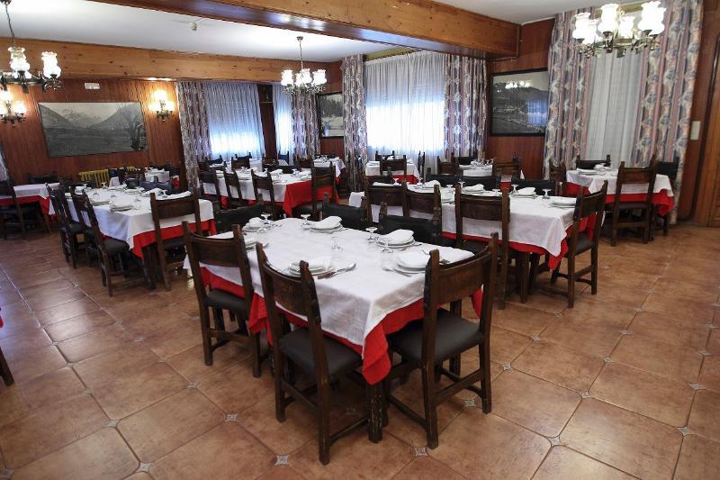 Hotel Turrull Vielha Bagian luar foto